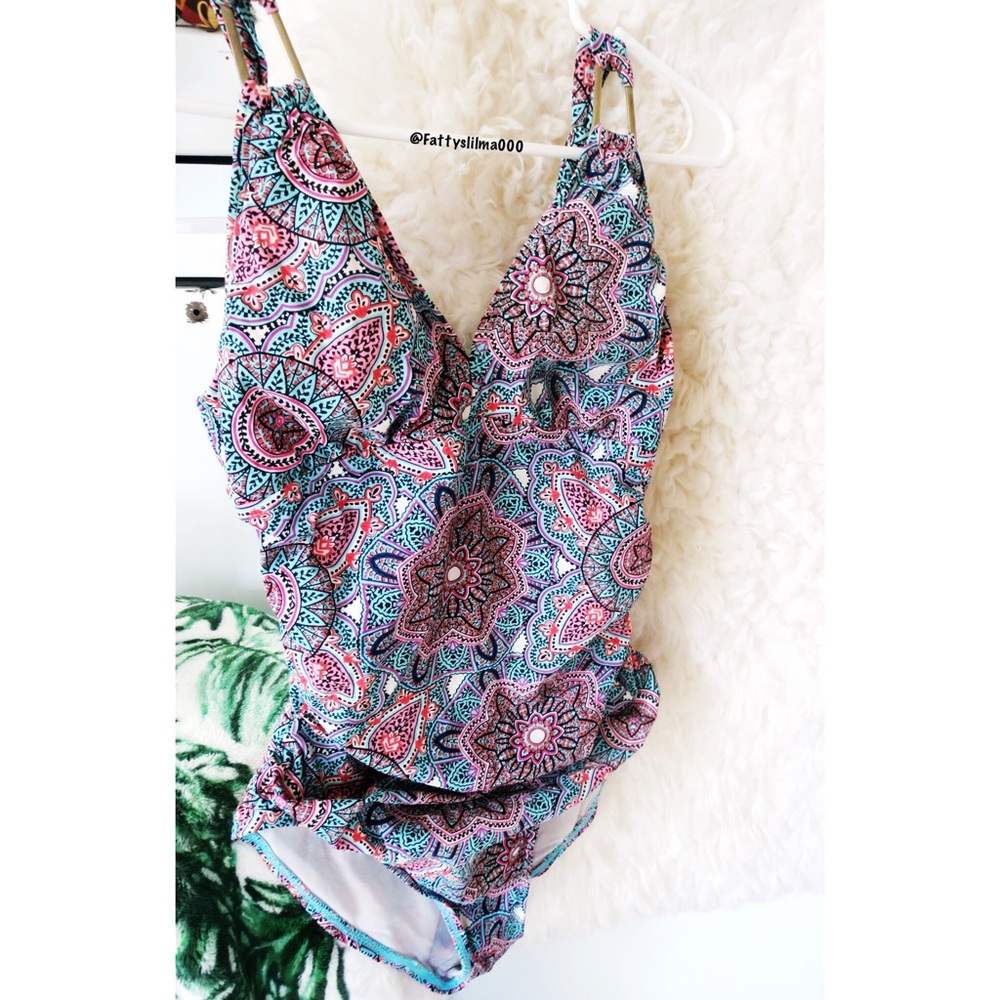 Trendy mandala one piece 🌿 - Picture 3 of 6